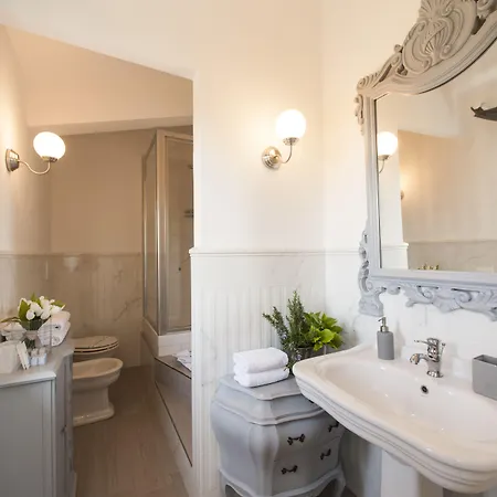 Country Couette-café 4*