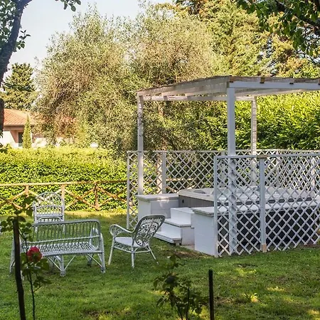 Couette-café Country 4*